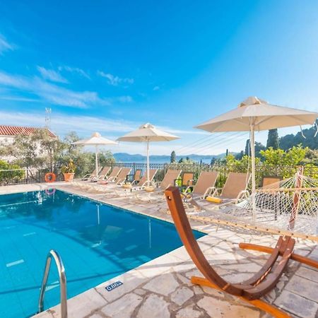 Villa Christina Nisaki  Екстер'єр фото