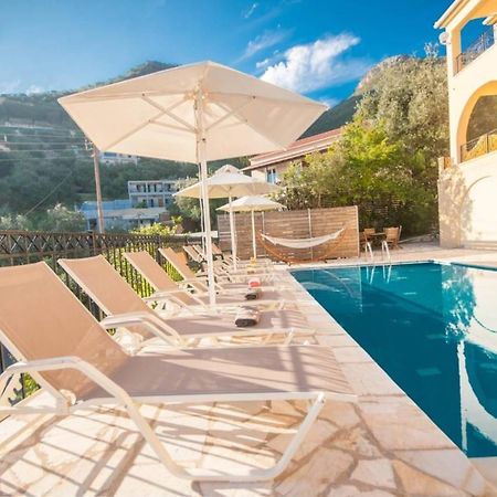 Villa Christina Nisaki  Екстер'єр фото