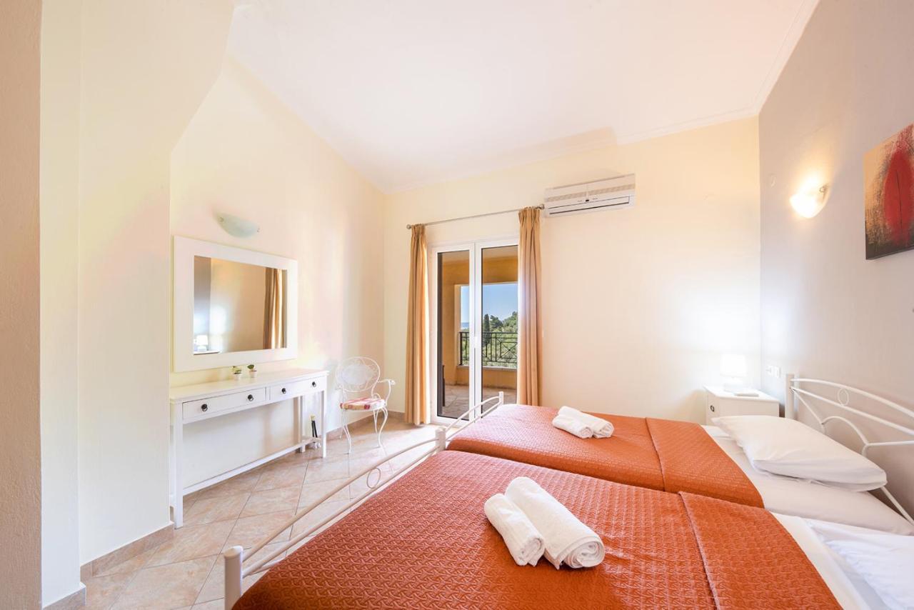Villa Christina Nisaki  Екстер'єр фото