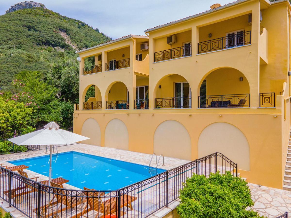 Villa Christina Nisaki  Екстер'єр фото